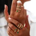 انگشتر طلا مدل آمیتیس سه رج با سنگ مربع سبز - Image 2